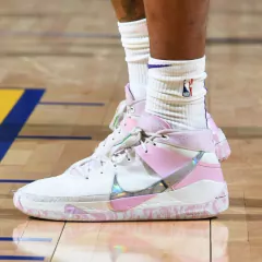 KD 13 'Kay Yow - White Light Arctic Pink'