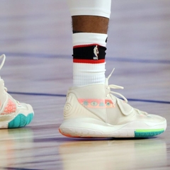 KYRIE 6 ' N7 '