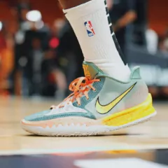 KYRIE LOW 4 "SUNRISE"