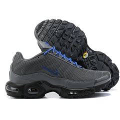 AIR MAX PLUS