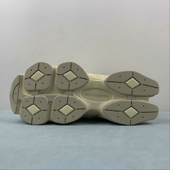 Imagem do NB 9060 "Off White"
