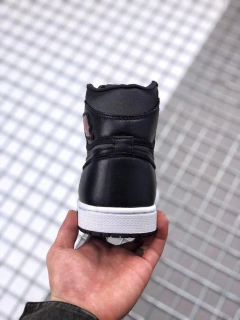 Jordan 1 'Black Satin' - Outlet Imports Shoes