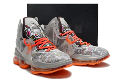 Imagem do NIKE LEBRON 19