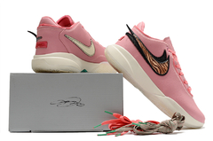 LeBron 20 ‘Pink Diamond’