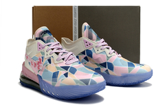 Imagem do LEBRON 18 LOW X ATMOS "SAKURA"