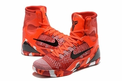 Kobe 9 Elite "Christmas" na internet