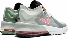 Lebron 18 "Bugs x Marvin" - loja online