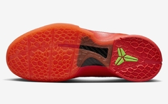 Imagem do Kobe 6 Protro 'Reverse Grinch'