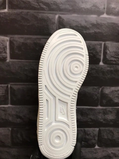 NIKE AIR FORCE 1 - online store