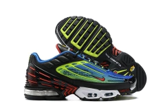 AIR MAX PLUS 3 on internet