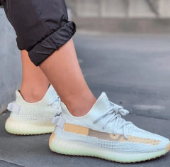 YEEZY BOOST 350 V2 HYPESPACE - buy online