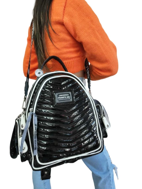 GAP NEGRA CHAROL VIVO BLANCO - comprar online