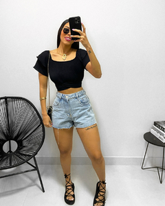 Cropped Ester na internet