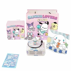 Parlante SANRIO bolsa con sopresas