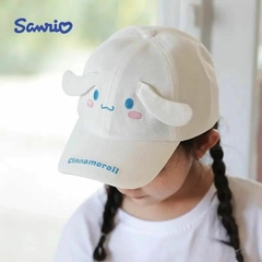 Gorra con Visera Sanrio© en internet