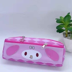 Cartuchera SANRIO© Doble Cierre Ecocuero - comprar online