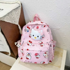 Mochila Estampada SANRIO con Pin