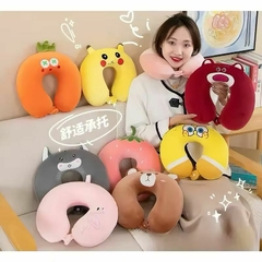 Almohada Cuello de Viaje Pikachu en internet