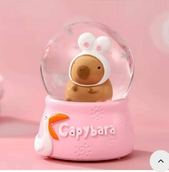 Esfera cristal Capybara nieve 7cm - comprar online