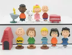 Figura Colección Snoopy & Charlie Brown x 12 en internet