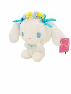 Peluche SANRIO Vincha Flores 20cm - comprar online