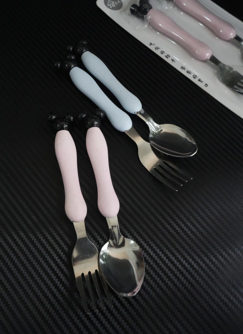 CUCHARITA Y TENEDOR PARA NIÑOS