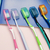 CLIP PROTECTOR DE CEPILLO X 5 UNIDADES - MUNDO GIFT