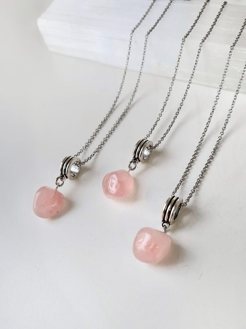Collar con Cuarzo Rosa | Pulido