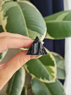 Anillo Triangular | Turmalina Negra en internet