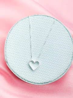 Colar Coração Vazado Galeria Prata 925