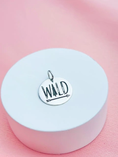 Pingente Wild Placa - comprar online