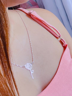 Colar Flor vazada-Prata 925 -  Sabrina Pratas- ATACADISTA de joias em prata 925