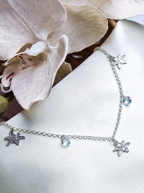 Tornozeliera Lírio + zircônia