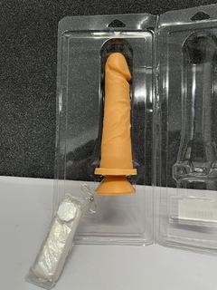 Prótese com Vibro e Ventosa 18x4,4 cm na internet