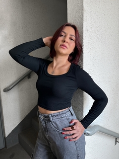 Blusa Cropped básica sam - comprar online
