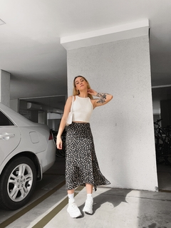 Cropped basiquinho na internet