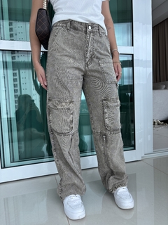 Calça jeans wide leg cargo soft - comprar online