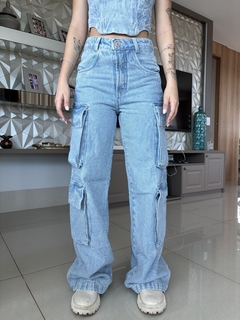 calça jeans cargo desire