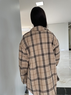 Camisa xadrez begin na internet