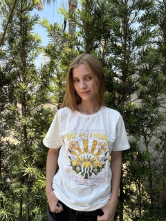 T-shirt go outside na internet