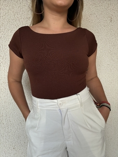 Body claire marrom
