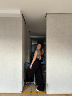 Body claire cinza na internet