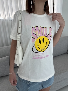 Camiseta t-shirt smile na internet