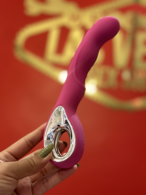 Vibrador com curvatura ponto G