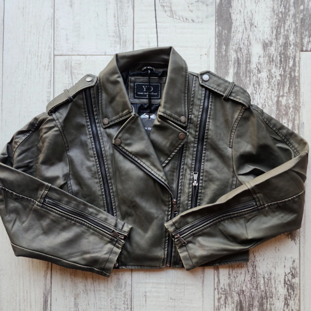 Campera Eco Cuero Desgastada Importada Verde oscuro