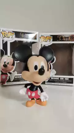 Funko - Disney 100A en internet