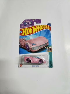 Hot Wheels Barbie Extra