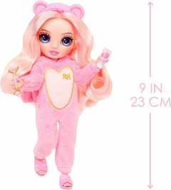 Rainbow High 120360 Muñeca Junior High Pj Party Fashion Bella - tienda online