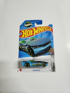 Hot Wheels Solar Reflex