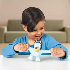 Muñeco Bluey Elástico Stretchy Hero 18024 en internet